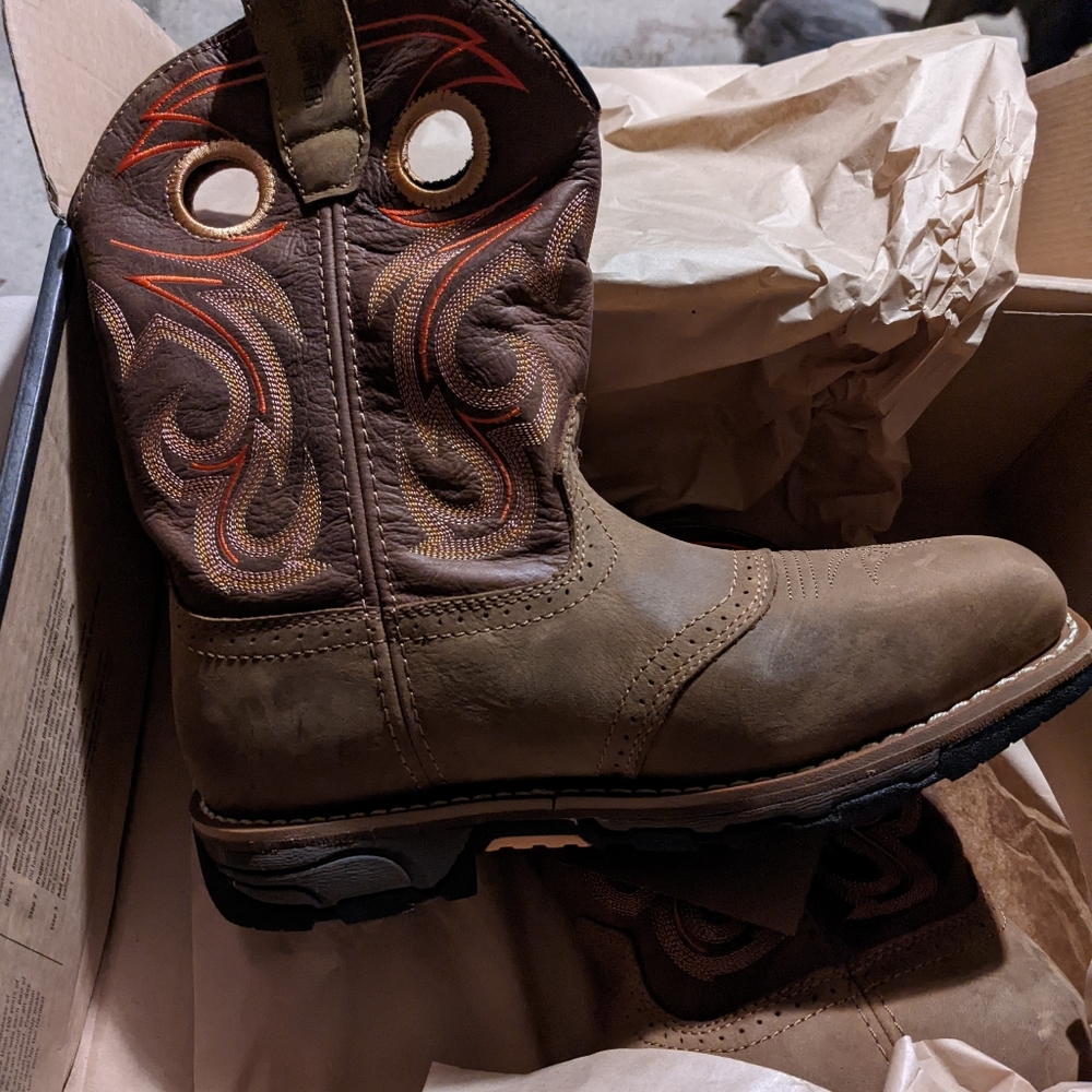 Women's steel toe boots